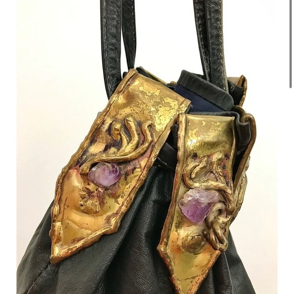 ISO !!!! - Picture 2 of 3